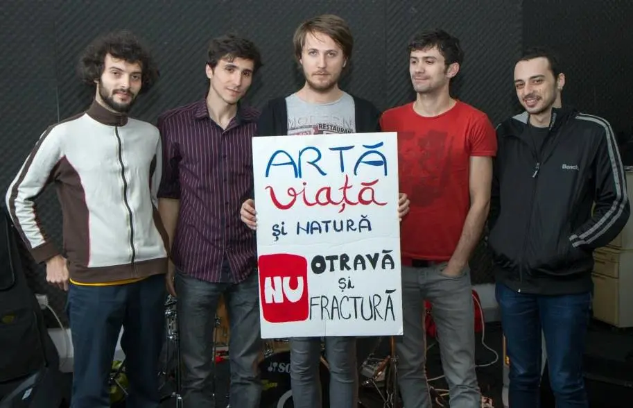 No Fracking campaign — Les Elephants Bizarres